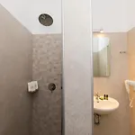 Apart Otel Katerina *