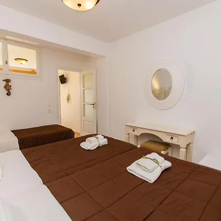 Katerina Aparthotel *