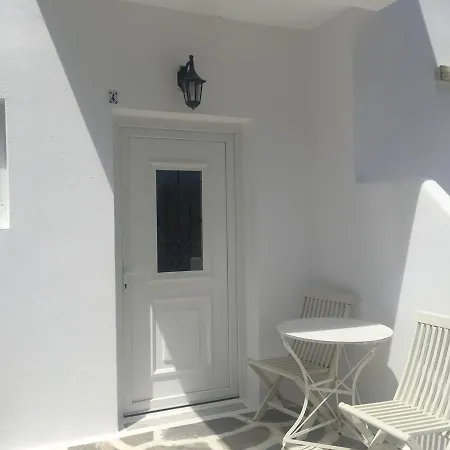 Katerina * Platys Gialos (Mykonos)