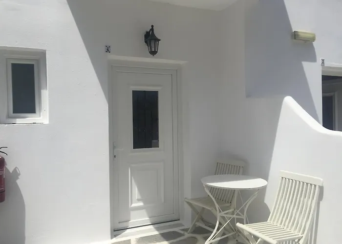 Katerina * Platys Gialos (Mykonos)